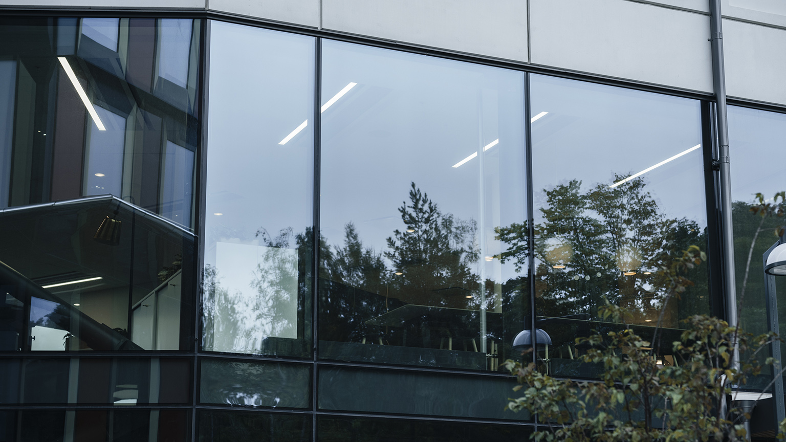 Skanska-Sthlm04-lokal-kontorshus-fasad